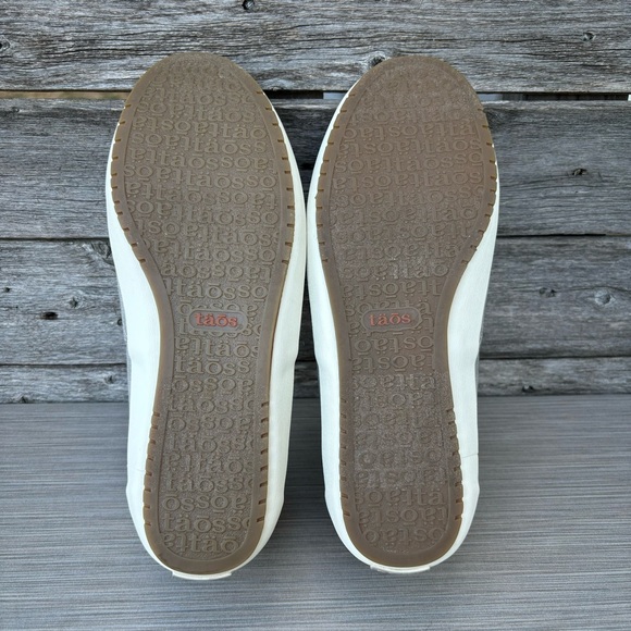 Taos Women's Dandy Sneaker Slip On - Picture 9 of 10